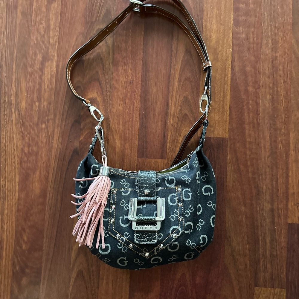 Y2K GUESS Black and Pink Crossbody Bag - Picture 3 of 3